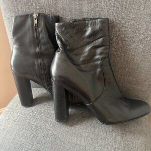 Steve Madden Black Booties Size 10